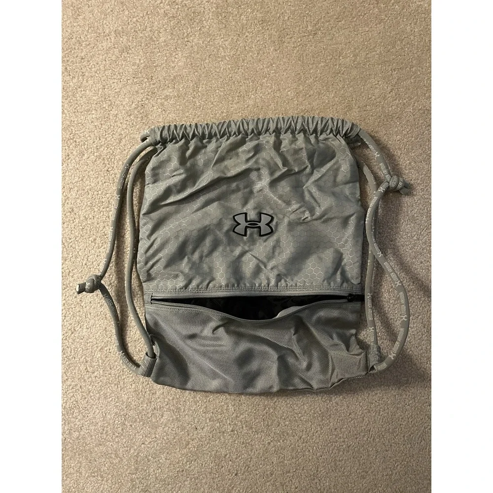 Under Armour Ozsee Sackpack Drawstring Bag - Grey Hex Pattern Mesh Pocket Gym